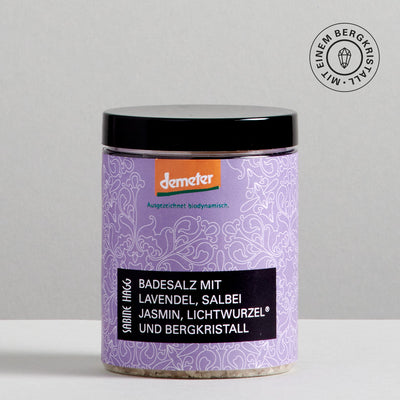 Badesalz mit Lavendel, Salbei und Lichtwurzel