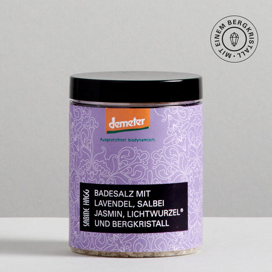 Badesalz mit Lavendel, Salbei und Lichtwurzel