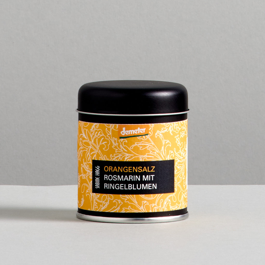 Orangen-Rosmarinsalz mit Ringelblumen